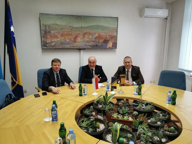 Privredna delegacija iz Poljske posjetila Kantonalnu Privrednu Komoru Tuzla privredna delegacija iz poljske posjetila kantonalnu privrednu komoru tuzla