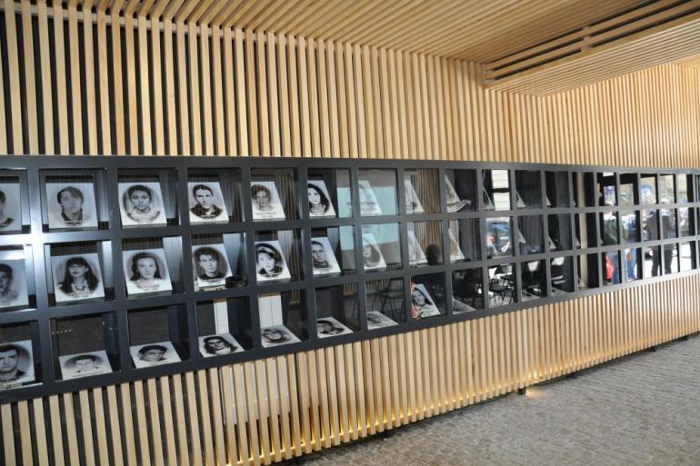 Memorijalni centar Kapija – mjesto opomena i sjećanja na najtužniji dan u Tuzli memorijalni centar kapija