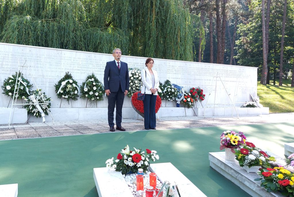tuzla tuguje – obilježen 25. maj najtužniji dan u historiji tuzle