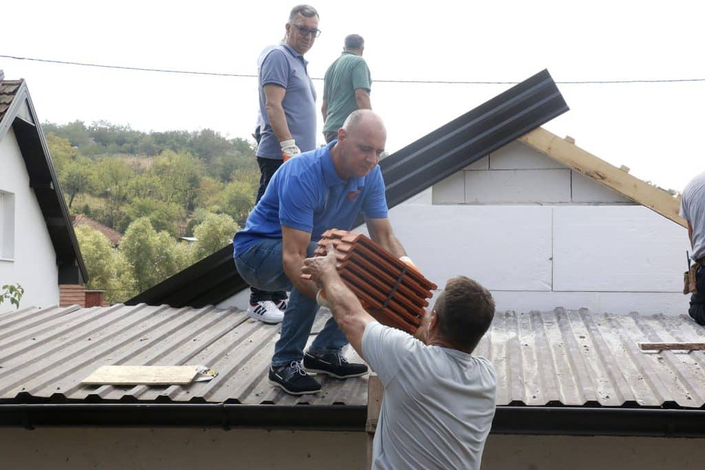 grad tuzla učestvovao u humanitarnoj akciji za borce iz gornje tuzle (foto)