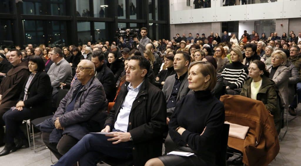 U Hrvatskom kulturnom centru “Sveti Franjo” upriličen tradicionalni Božićni koncert