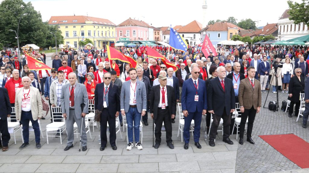 U Tuzli obilježena 80. godišnjica pobjede nad fašizmom