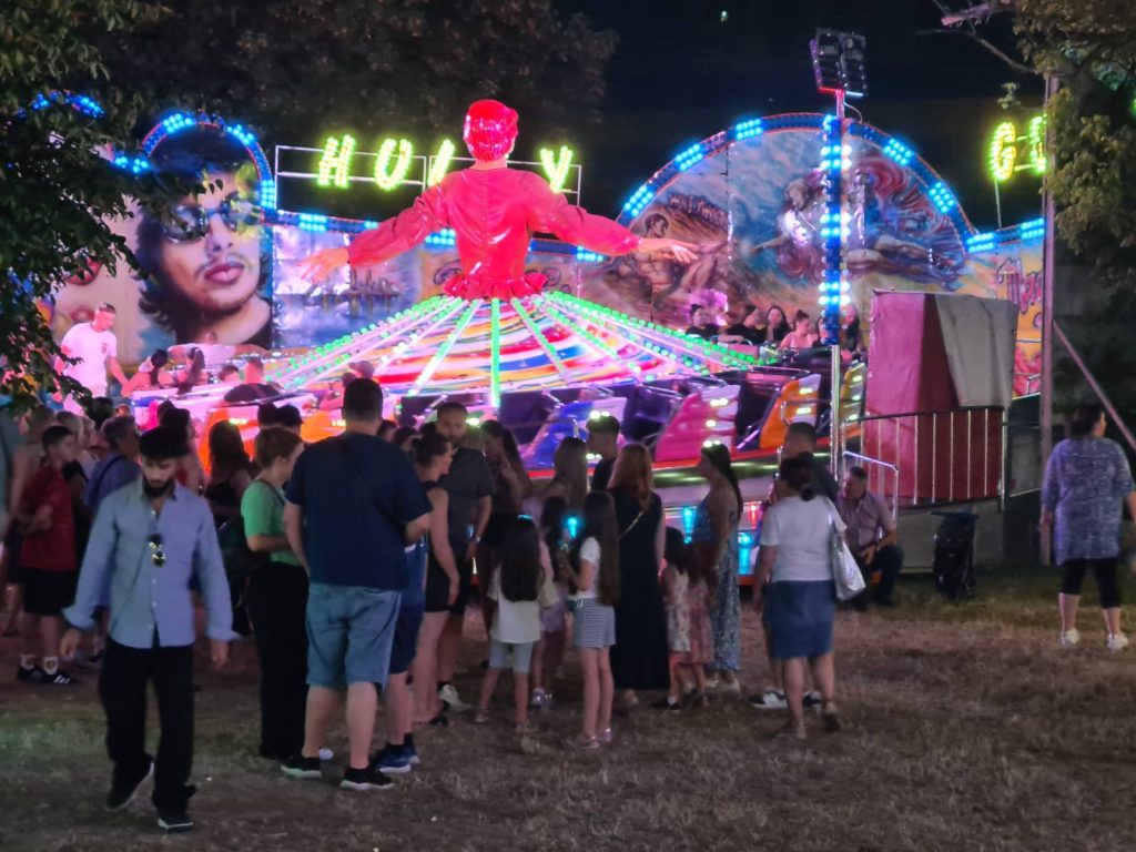 Vikend u Tuzli? Ne propustite zabavu u Luna parku kod BKC-a (FOTO)