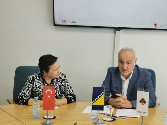 Privrednici Tuzlanskog kantona uskoro na putu ka Istanbulu: Cilj je ponuditi domaće proizvode turskom tržištu Privrednici Tuzlanskog kantona uskoro na putu ka Istanbulu: Cilj je ponuditi domaće proizvode turskom tržištu