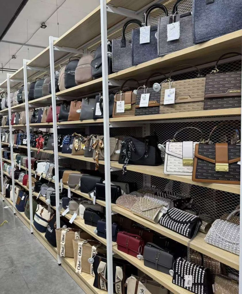 Otvoren Joli Shop u Živinicama – sve što vam treba na jednom mjestu! Otvoren Joli Shop u Živinicama – sve što vam treba na jednom mjestu!